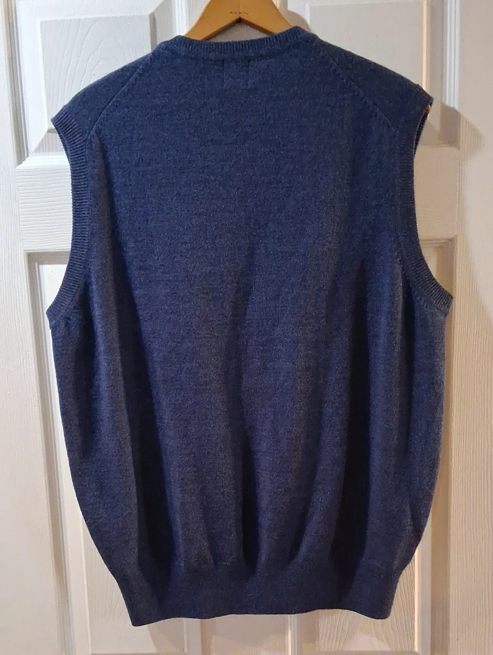Dockers Men's Blue Argyle V-Neck Sweater Vest